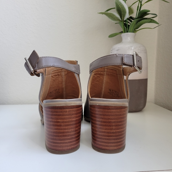Franco Sarto block heel sandals - Picture 10 of 10